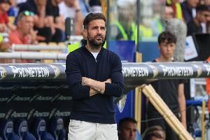 小法谈莫拉塔要求换下:事先计划的换人,我们要排除干扰专注比赛