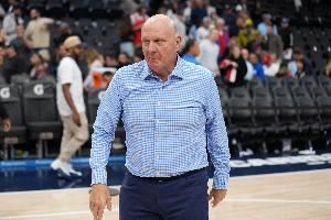 解说:快船的气质真是一言难尽 不替鲍老板心疼钱但心疼球迷啊