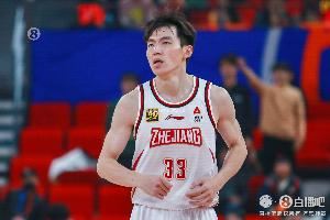 输了就背锅!吴前半场8中1&三分5中0仅拿2分3助