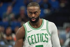 杰伦·布朗:有些回合没能防下来 今天的比赛并不是一个好例子