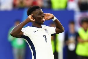 萨卡谈凌空破门:这脚射门很精彩,在我的国家队进球中排名前二