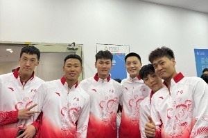 王睿泽晒多张全运会夺金后合影:值得回忆一辈子的经历 感恩🏆
