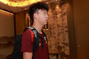 潘伟力:王钰栋签经纪公司是足协推动,冬天留洋时机不是特别好