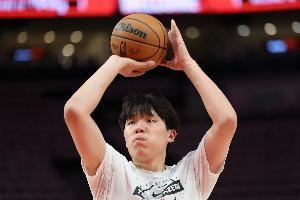 湖记:杨瀚森的技术功底有目共睹 他绝对有实力成为NBA级别的球员