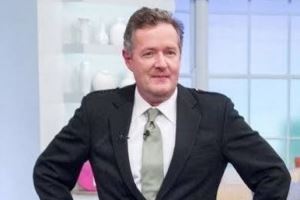 苏格兰直通世界杯,摩根晒穿方格裙照片:从未感觉自己如此苏格兰